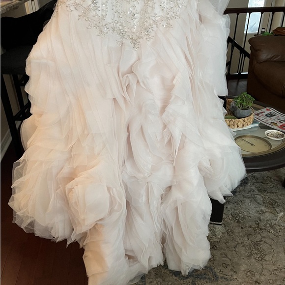 Wedding Dress - Picture 7 of 7